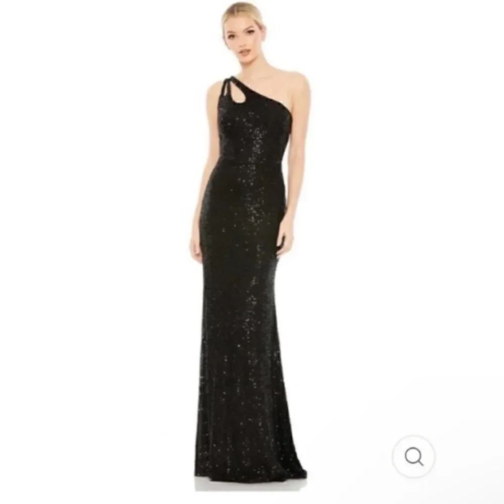 NEW Ieena Mac Duggal Gown Sequin Strappy One Shoulder Column in Black 42029